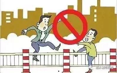 跨越栅栏,探索人类勇气的非凡旅程  第3张